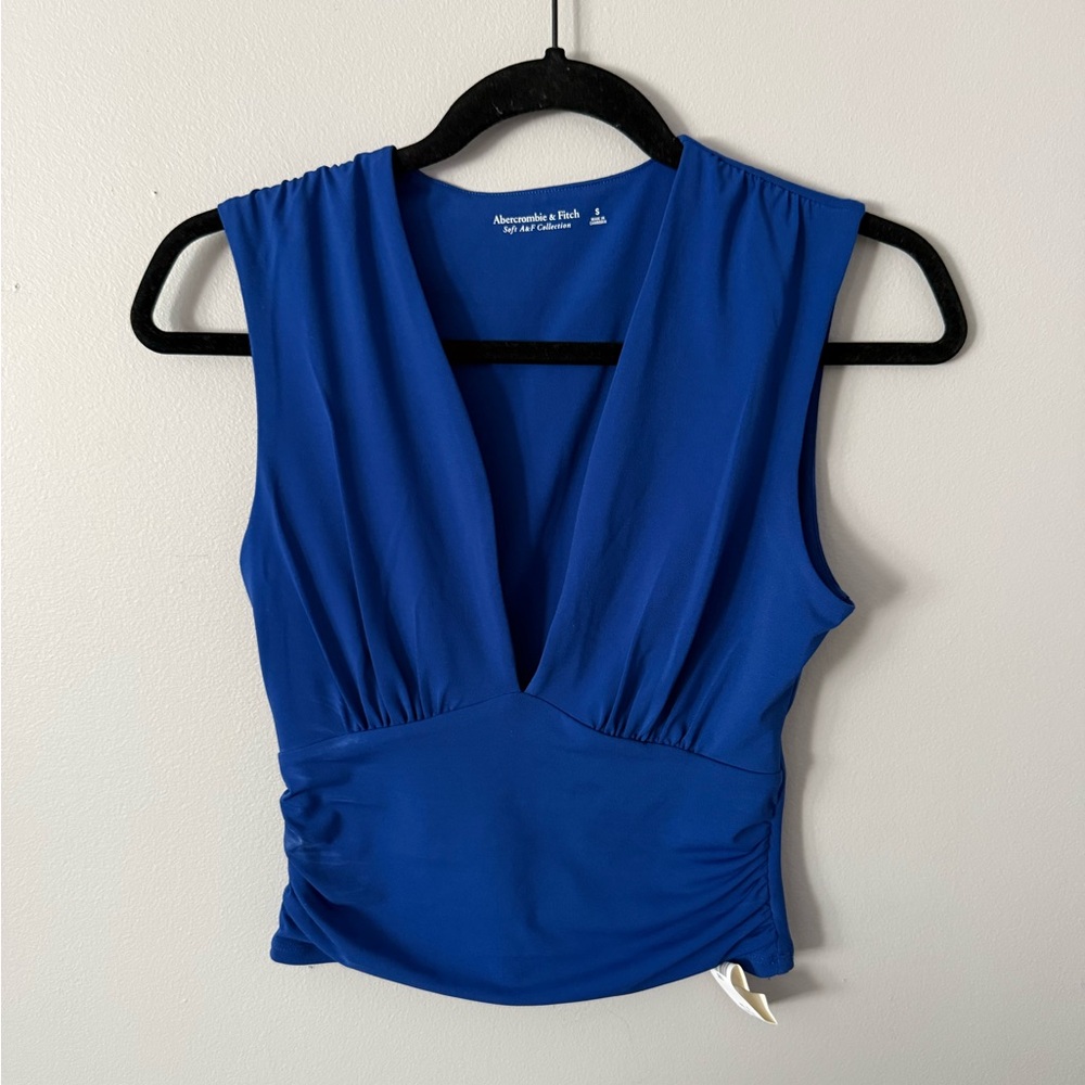 NWT Abercrombie Plunge Top